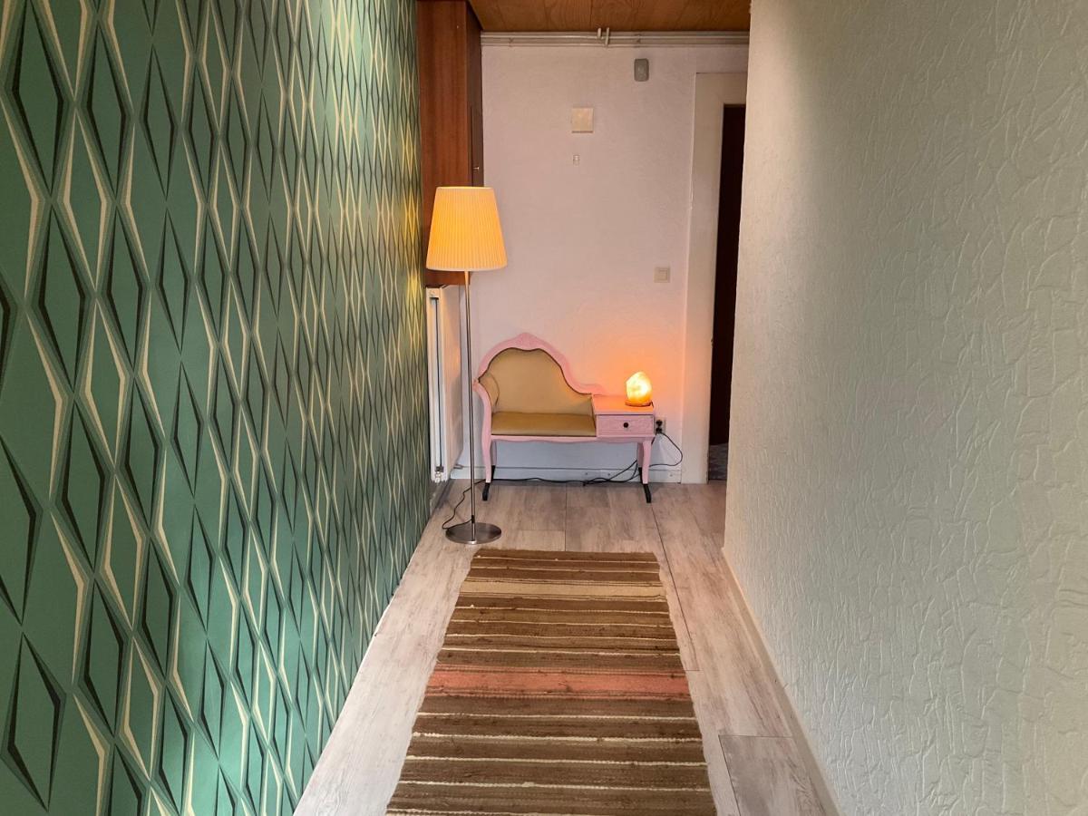 Privartzimmer 'Ausfahrt Freihalten' Husum  Eksteriør bilde